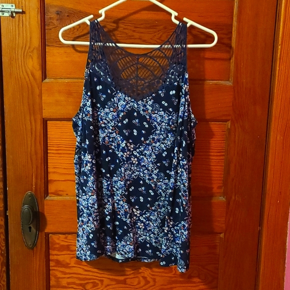 Maurice's Blue Floral Tank with Crochet Detail. Size XL - Picture 2 of 4
